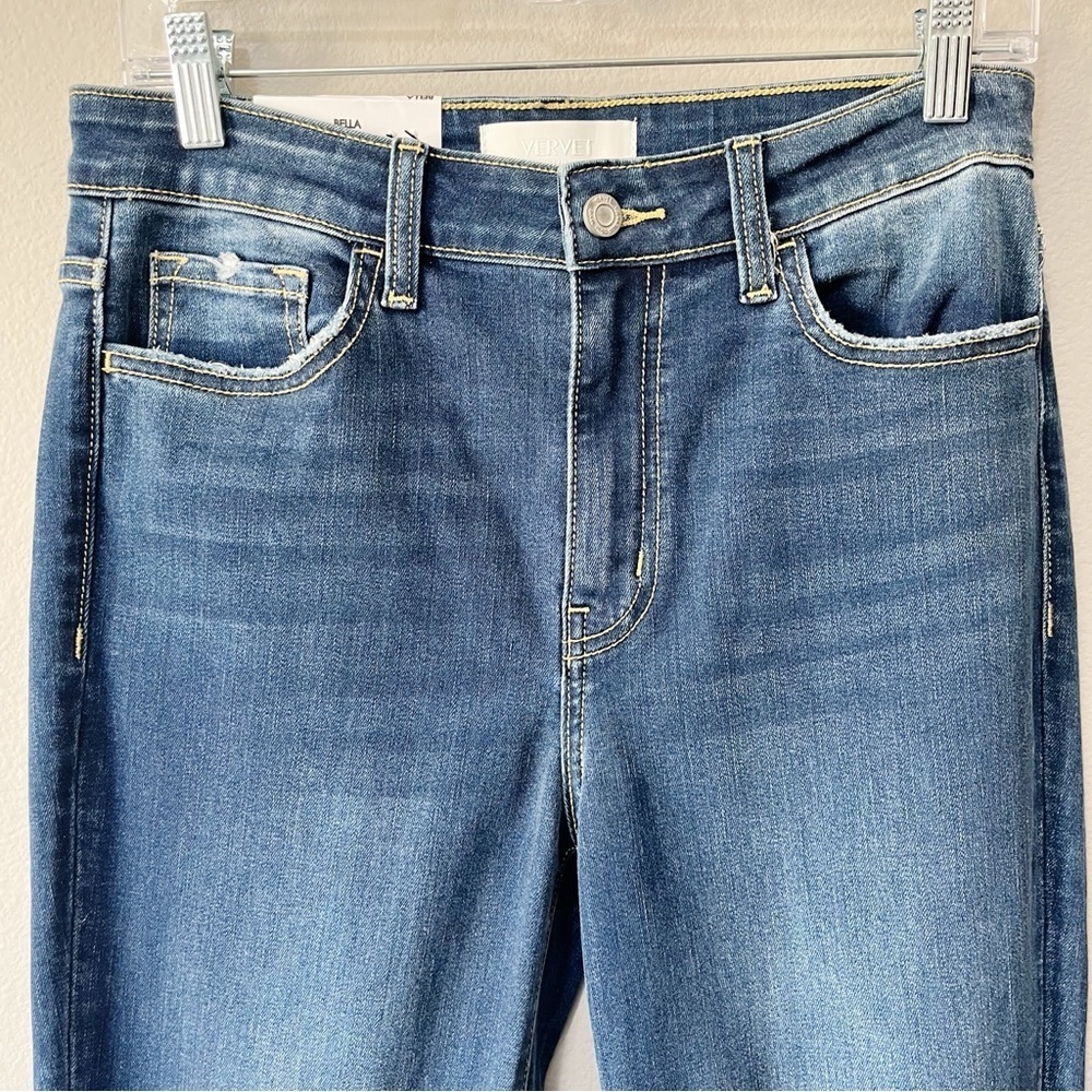 Vervet Women's Size 28/7 Bella Highrise Cropped Flare Blue Jeans Distressed NEW - Picture 6 of 14